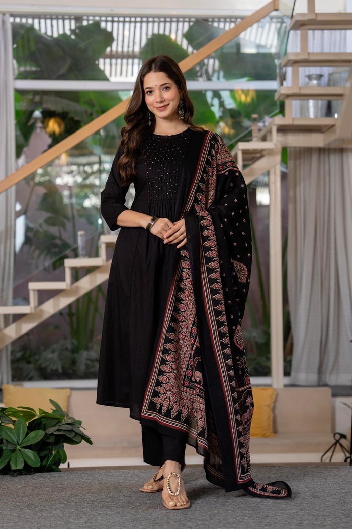BLACK PINTUCK PLEATED SUIT SET