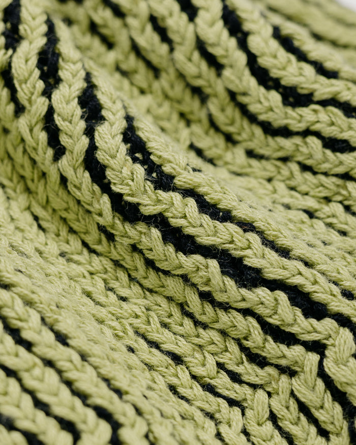Found Feather Wave Skully Pistachio Black
