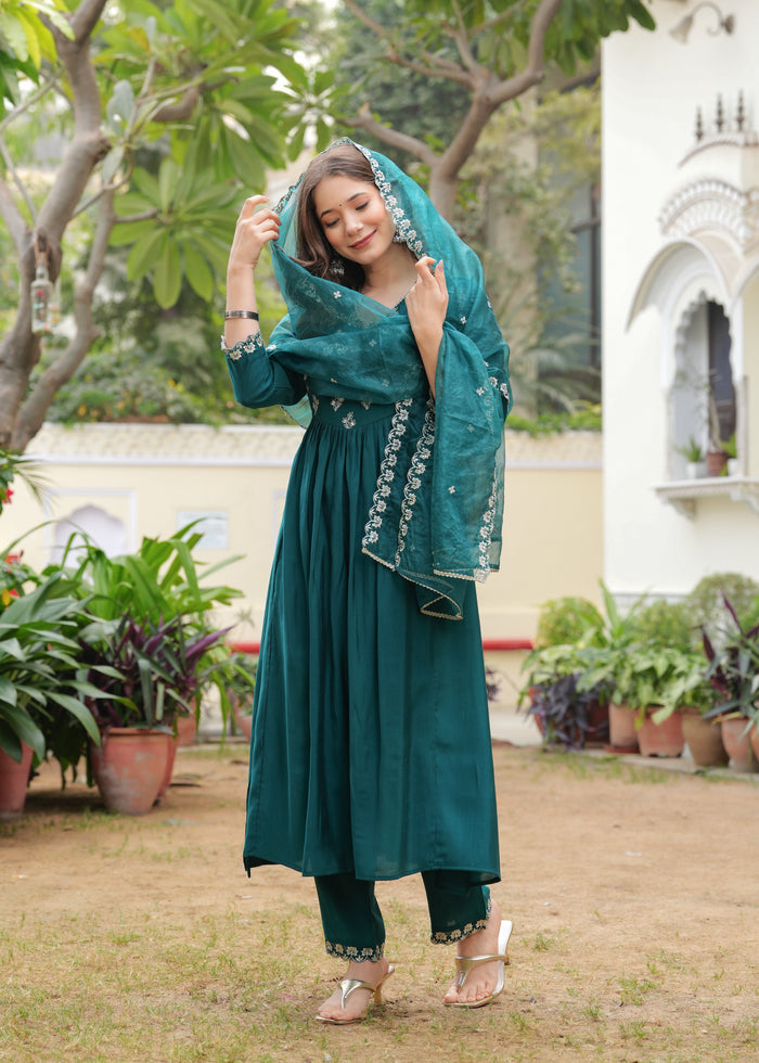 GREEN SILK SCALLOP PLEATED SUIT SET