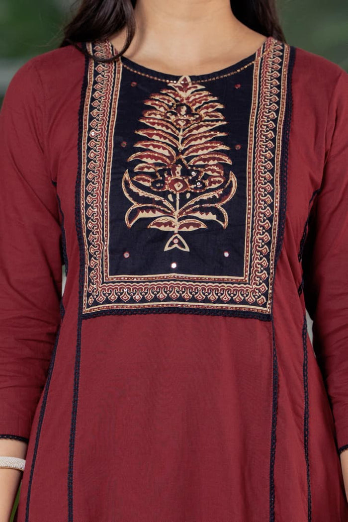 LEAF MAROON LACE STRAIGHT SUIT SET