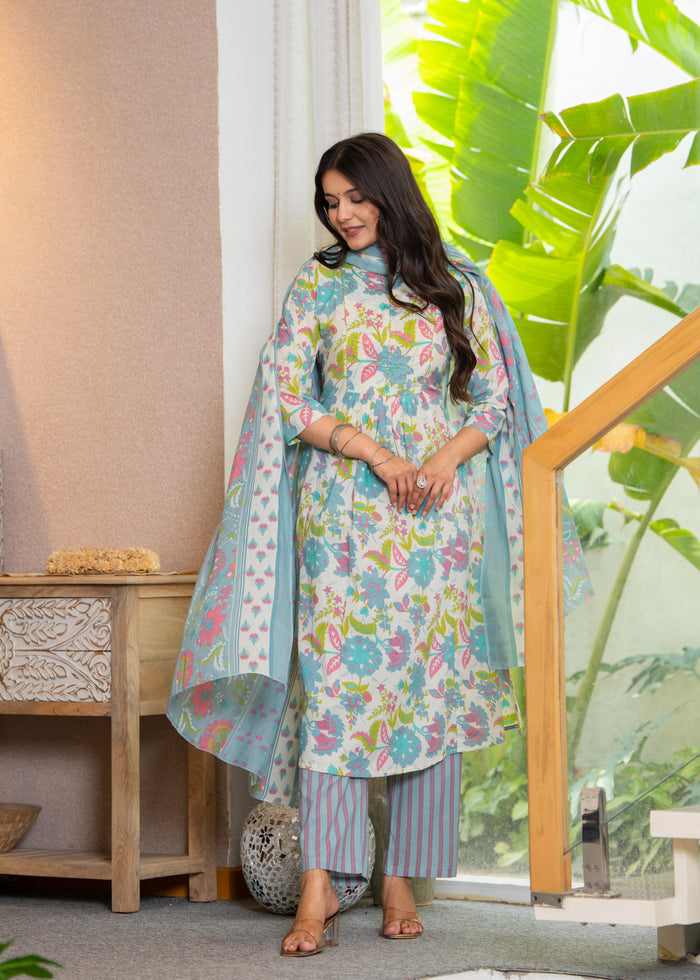 WHITE BLUE FLORAL PLEATED SUIT SET