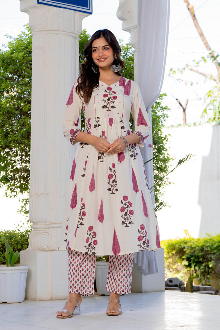 WHITE PINK BUTA PLEATED SUIT SET