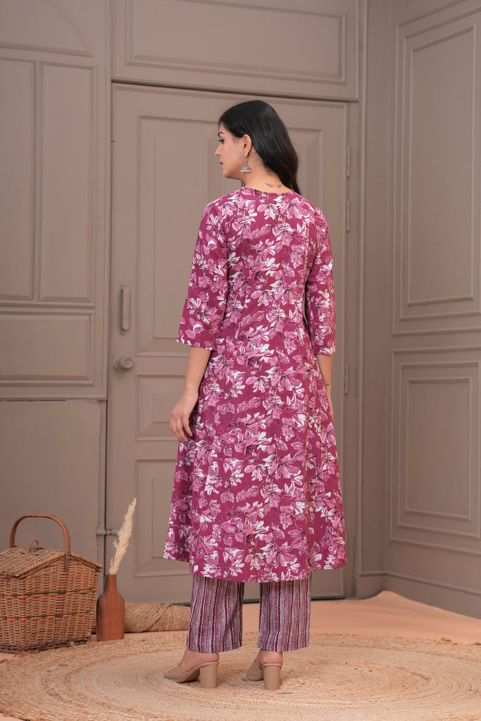 WINE PLEATED