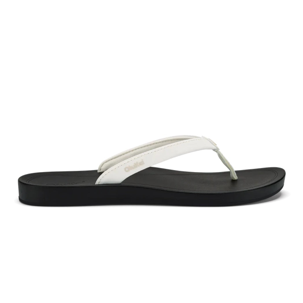 OLUKAI - UIKI (WOMENS) | BRIGHT WHITE/LAVA ROCK