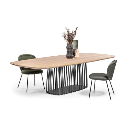 janua | bc 07 basket table boat shape | natural oak + black base 220x110cm