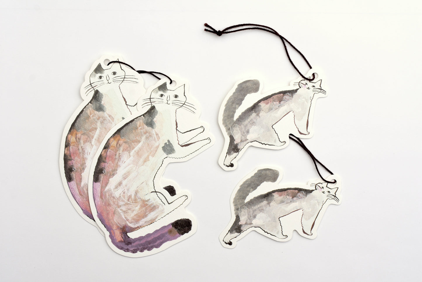 Classiky - Toranekobonbon Cat Cutout Tag