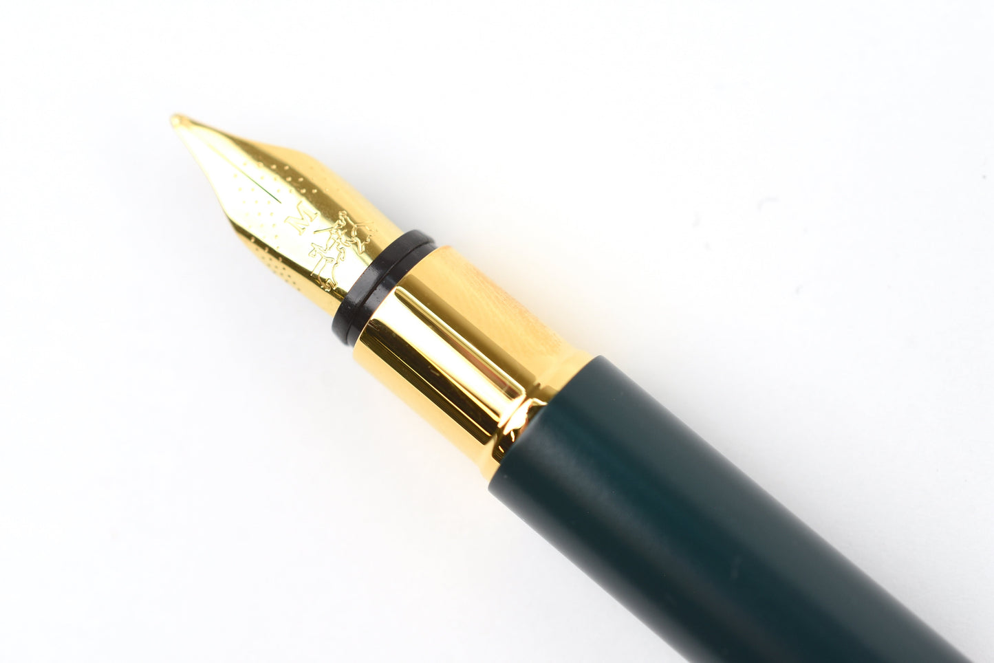 Faber-Castell - Design Neo Slim Gold Fountain Pen - Rainforest - Limited Edition
