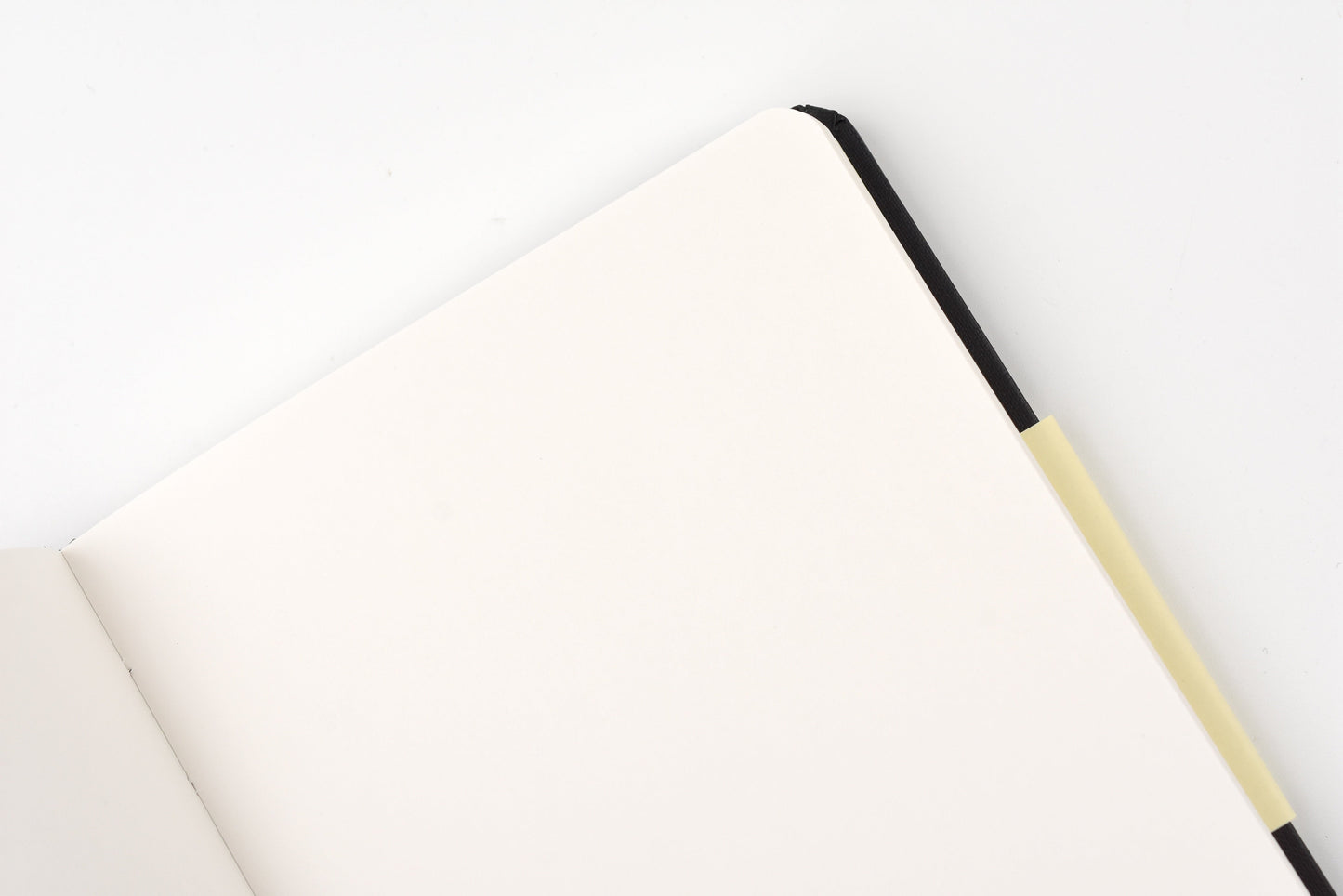 Apica Premium C.D. Hard Cover Notebook - A6 - Plain