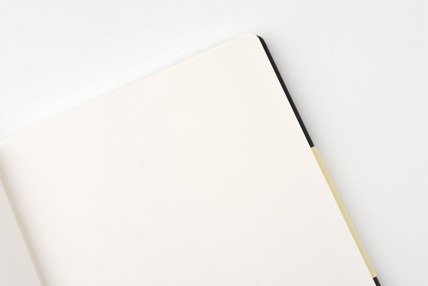 Apica Premium C.D. Hard Cover Notebook - A5 - Plain
