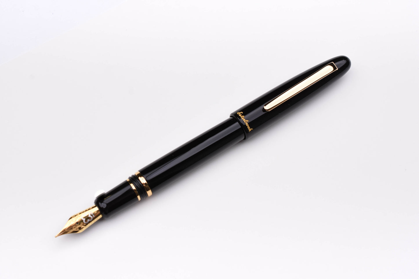 Esterbrook Estie Fountain Pen - Ebony - Gold Trim