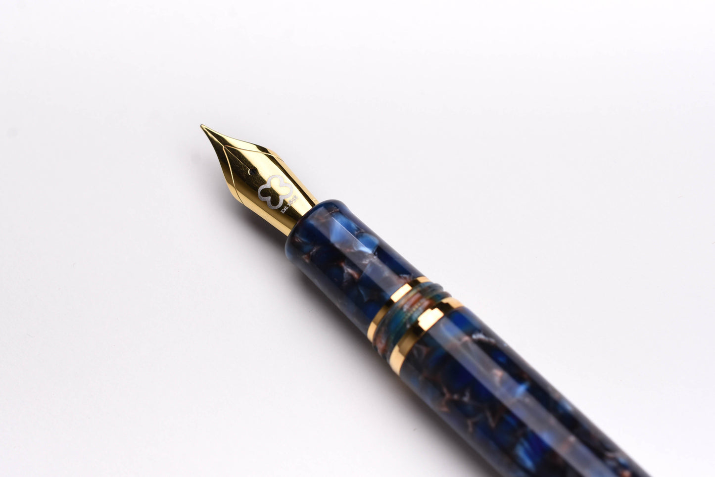 Esterbrook Estie Fountain Pen - Nouveau Blue - Gold Trim