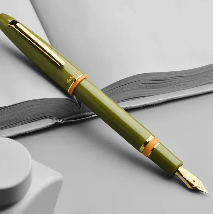 Esterbrook Estie Fountain Pen - Back to the Land - Quirky Leaf - Gold Trim
