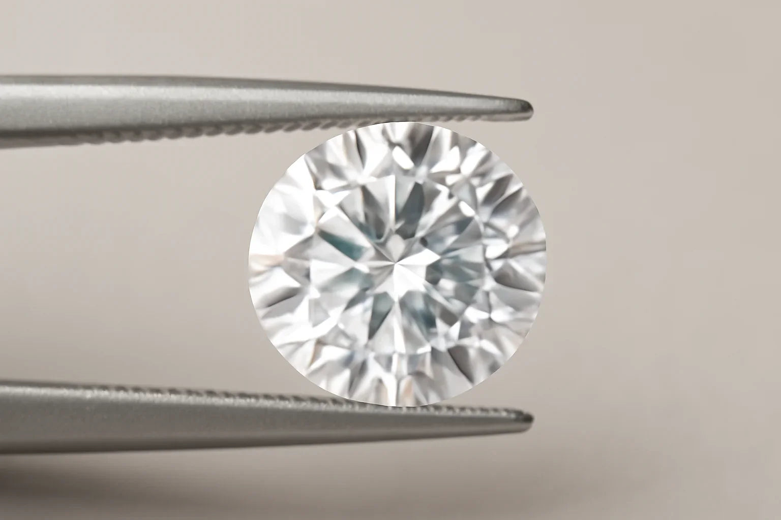 1ct Lab Grown VS2 Brilliant Cut Loose Diamond IGI Certified 6.5mm CVD Color E Laser Drilled Jewelry Wholesaling