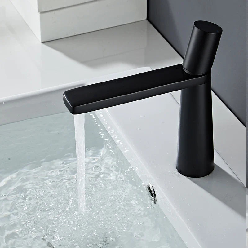Bathroom Basin Faucet Stainless steel Mixer Tap Black/Chrome/White Wash basin Faucet Single Handle Hot and Cold Faucet