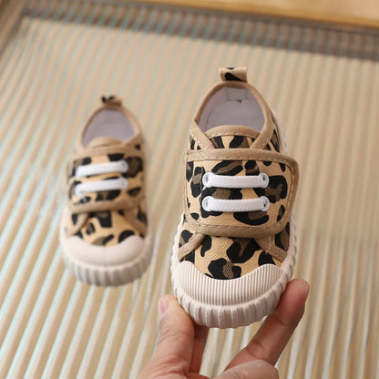 Children's Casual Shoes, Canvas Soft Sole Shoes Spring and Autumn Boys and Girls' Low Top Single Shoes Non-slip Prewalker Kids