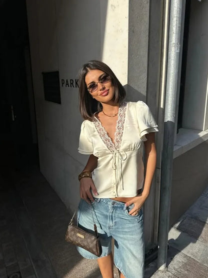 CNYISHE Lace Patchwork Solid Short Sleeve Tops for Women V Neck Sheath Fashion Tees Female Sexy Club T-shirts Elegant Casual