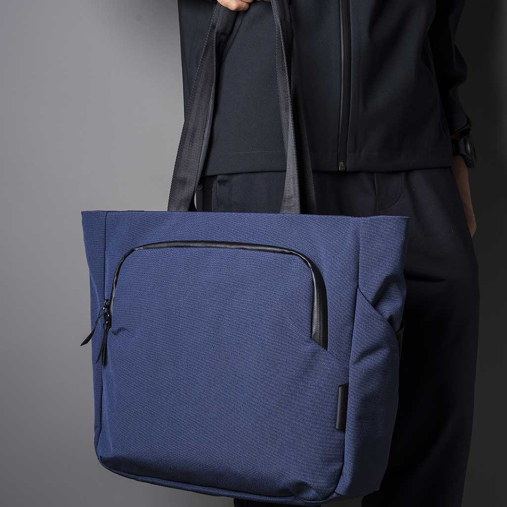 Bravo Tote V1