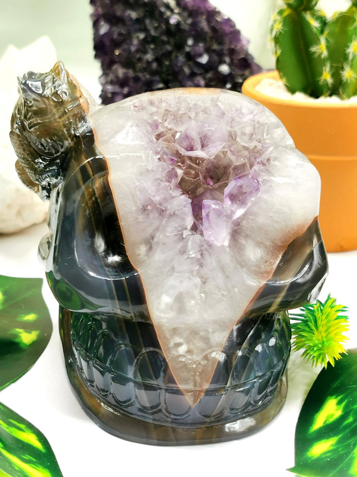 Amethyst and Agate Geode Skull with lizard on top - crystal healing / spirit healing - Shwasam