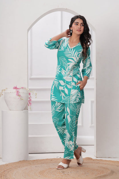BLUE SHORT CORD SET