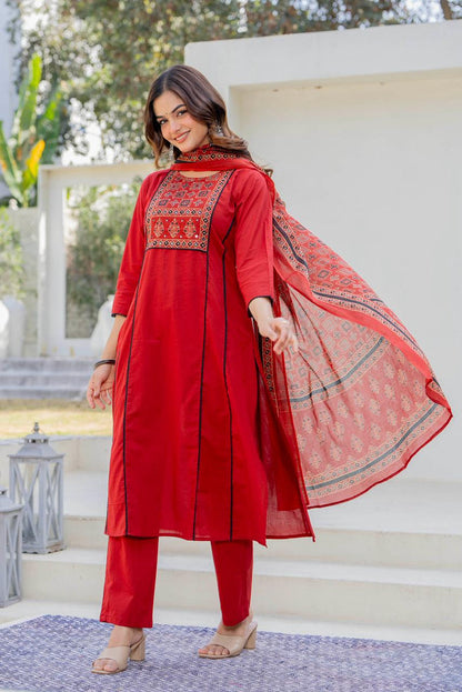 CORAL LACE STRAIGHT SUIT SET