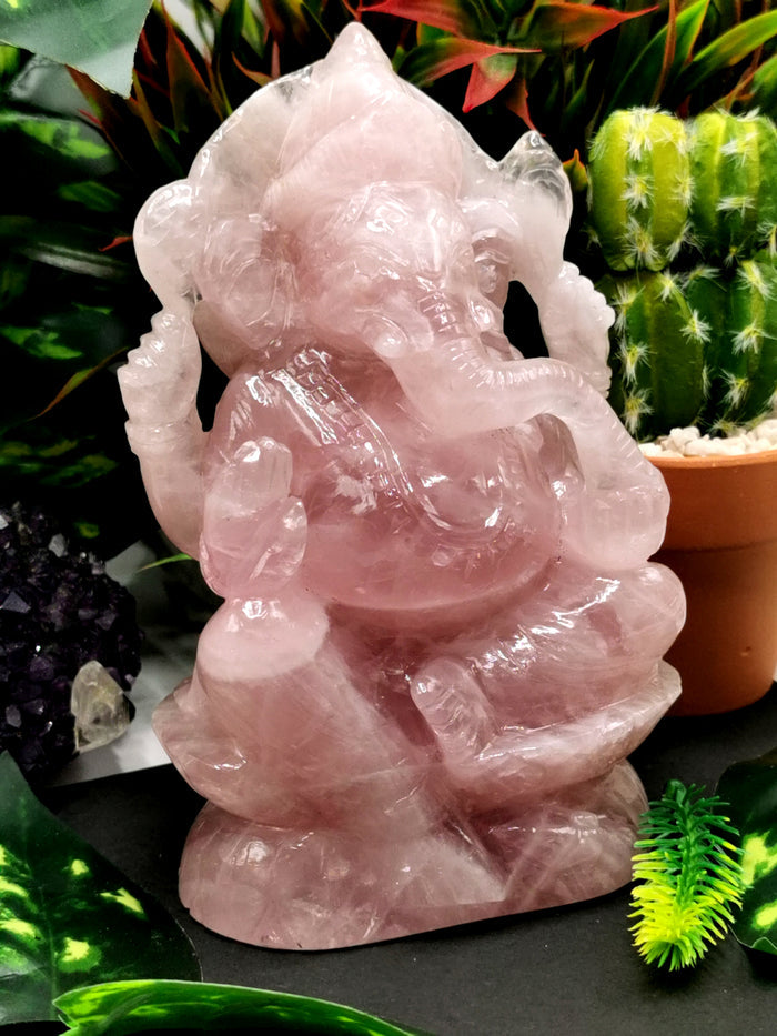 Ganesh carving in natural Rose Quartz from Kekri, India - Shwasam