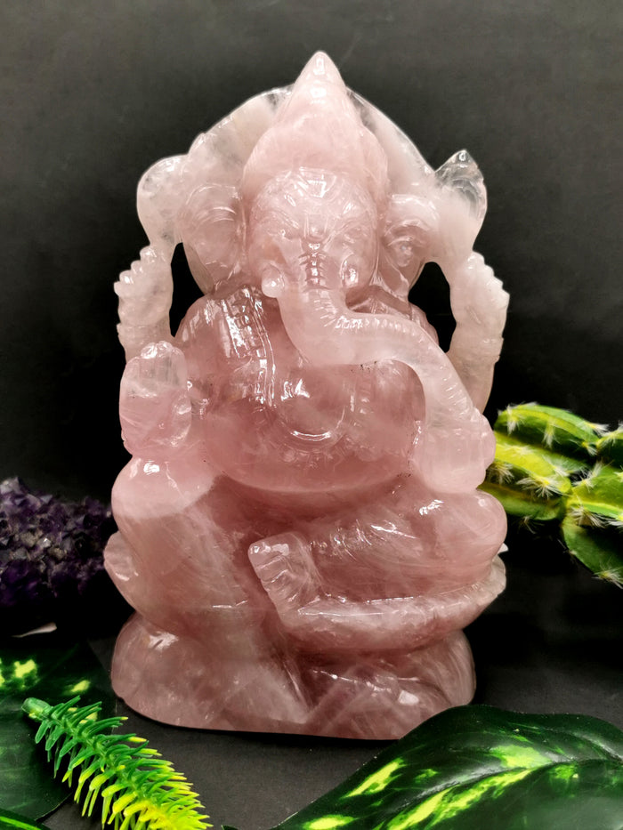 Ganesh carving in natural Rose Quartz from Kekri, India - Shwasam