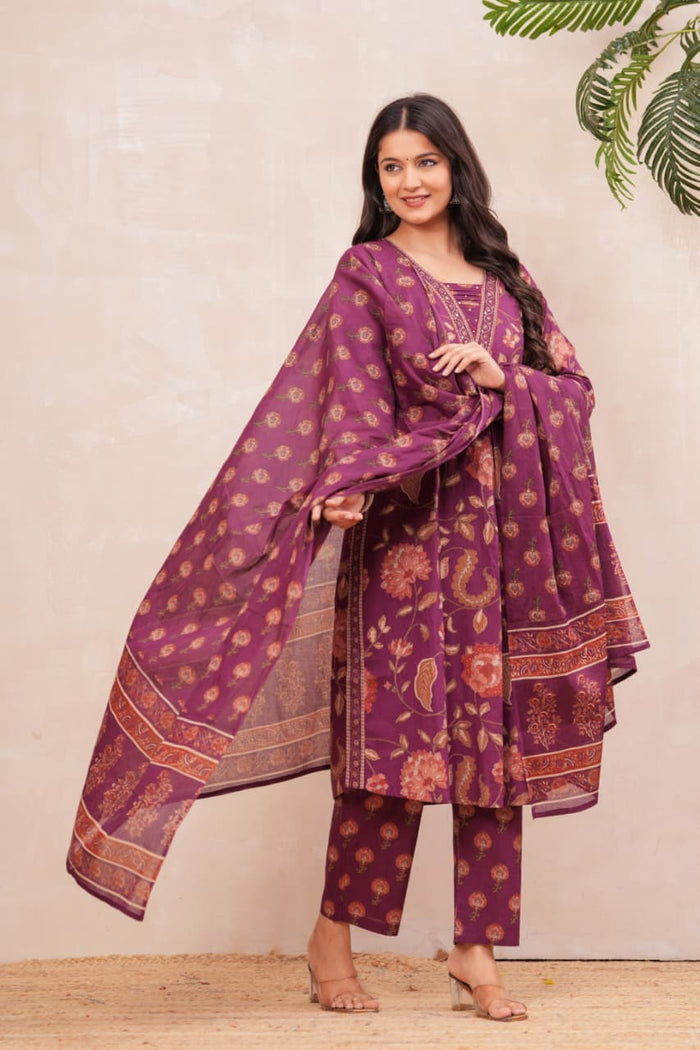 GRAPE WINE BORDER A LINE SUIT SET