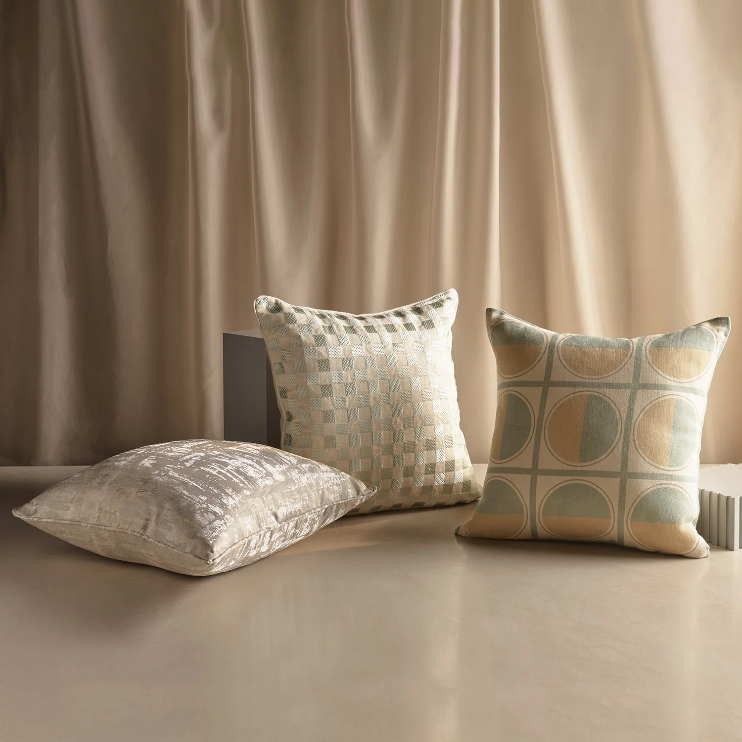 greg natale | ponza cushion | grey & gold ~ DC
