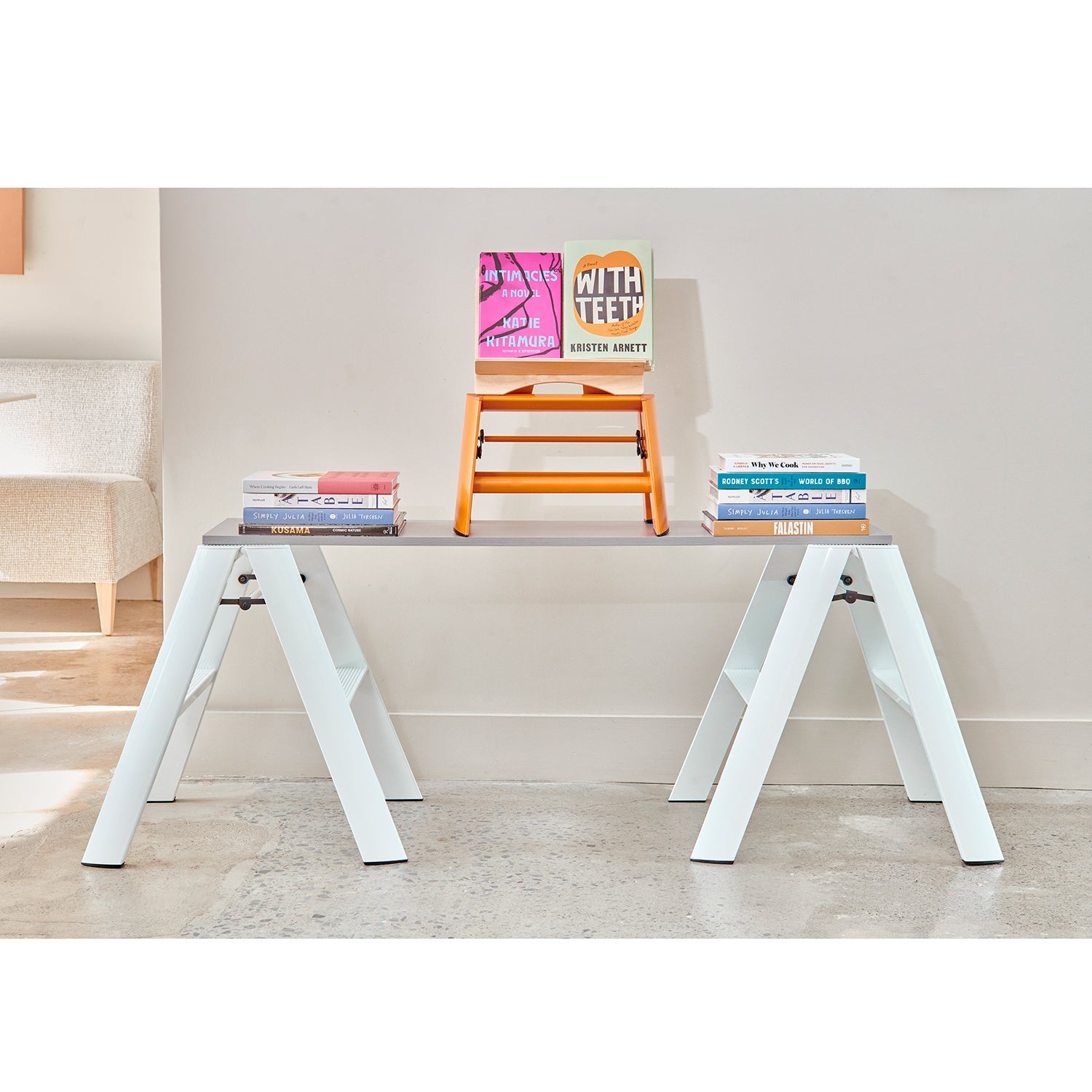 hasegawa | lucano 2 step ladder | white