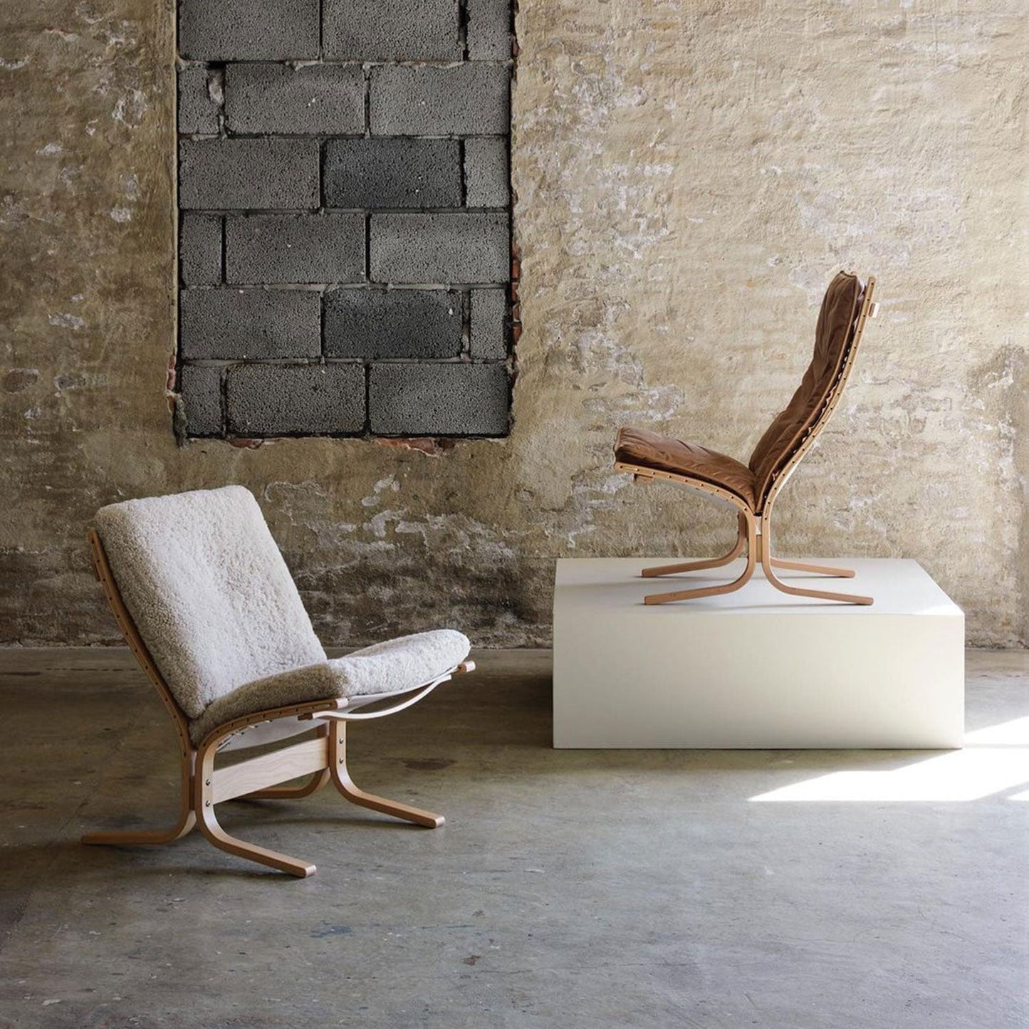 hjelle | siesta ovis 302 OV chair | low back | oak + sheepskin moonlight
