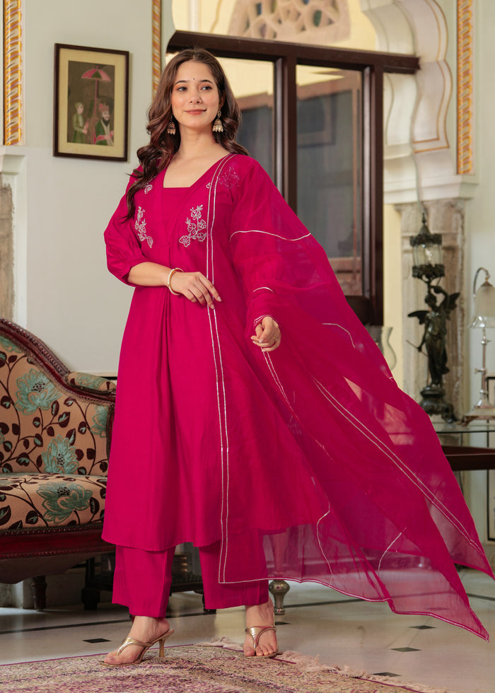 MAGENTA PINK EMBROIDERED FESTIVE SUIT SET
