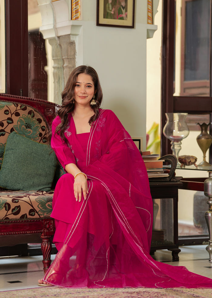 MAGENTA PINK EMBROIDERED FESTIVE SUIT SET
