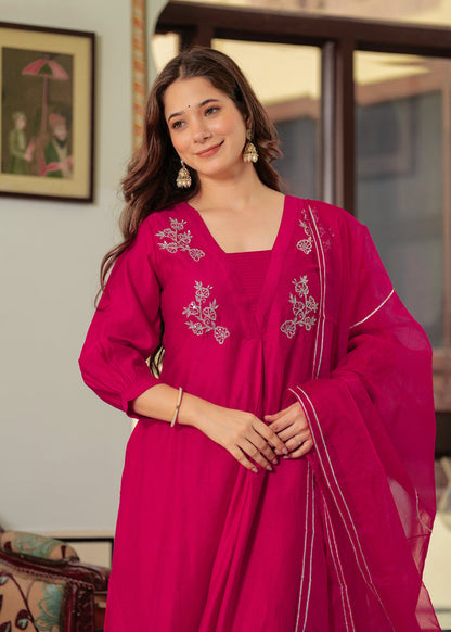 MAGENTA PINK EMBROIDERED FESTIVE SUIT SET