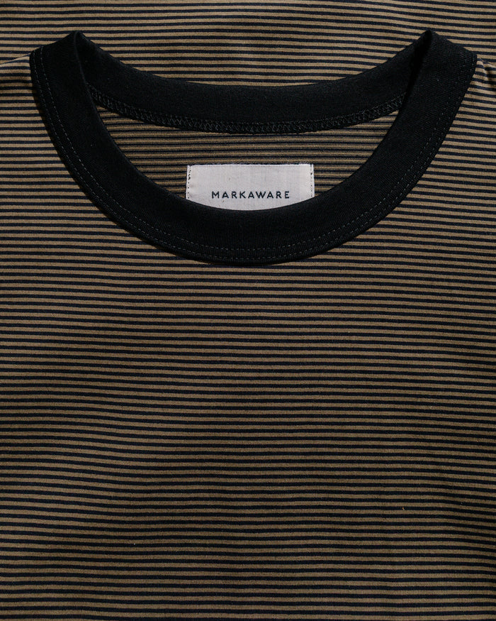 lost & found MARKAWARE MARKAWARE Comfort Fit Tee Organic Supima Border Olive