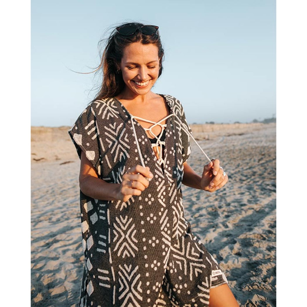 SANDCLOUD - COVER-UP | Adobe Modcloth Black
