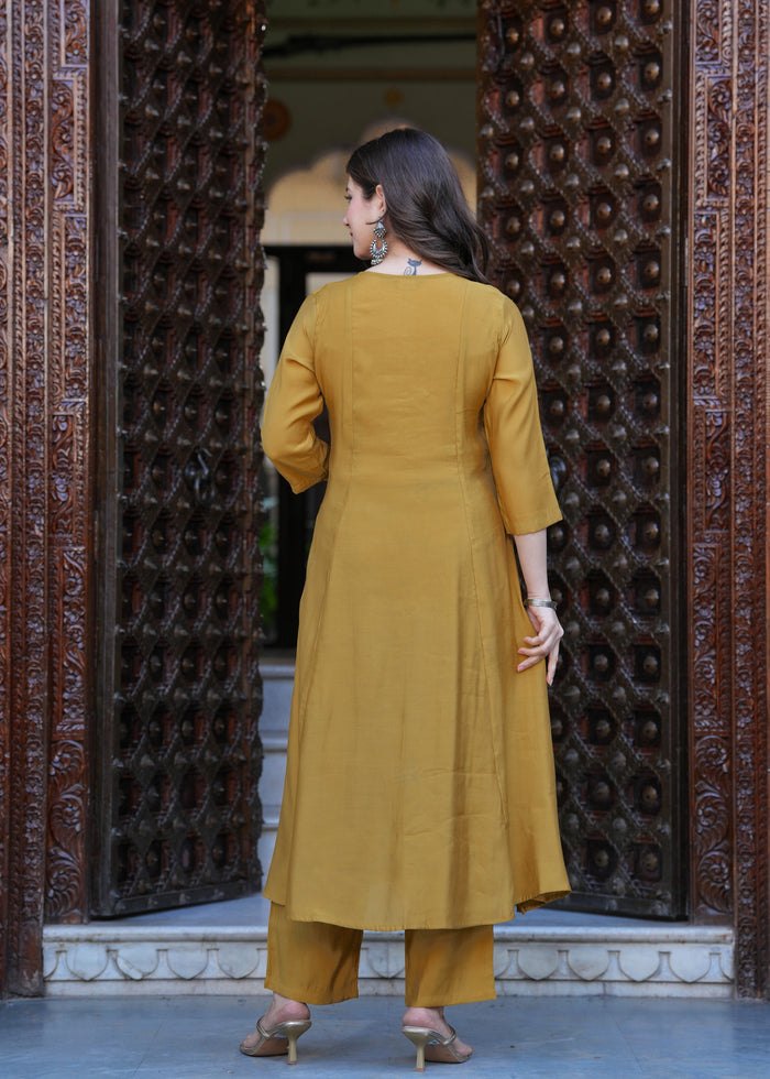 MUSTARD SOLID SILK PLEATED