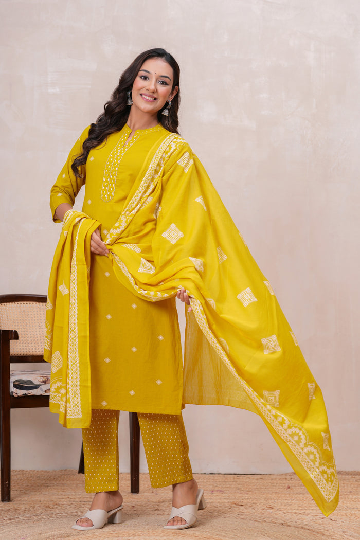 MUSTARD  SOLID STRAIGHT SUIT SET