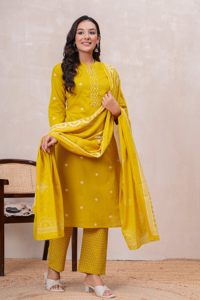 MUSTARD  SOLID STRAIGHT SUIT SET