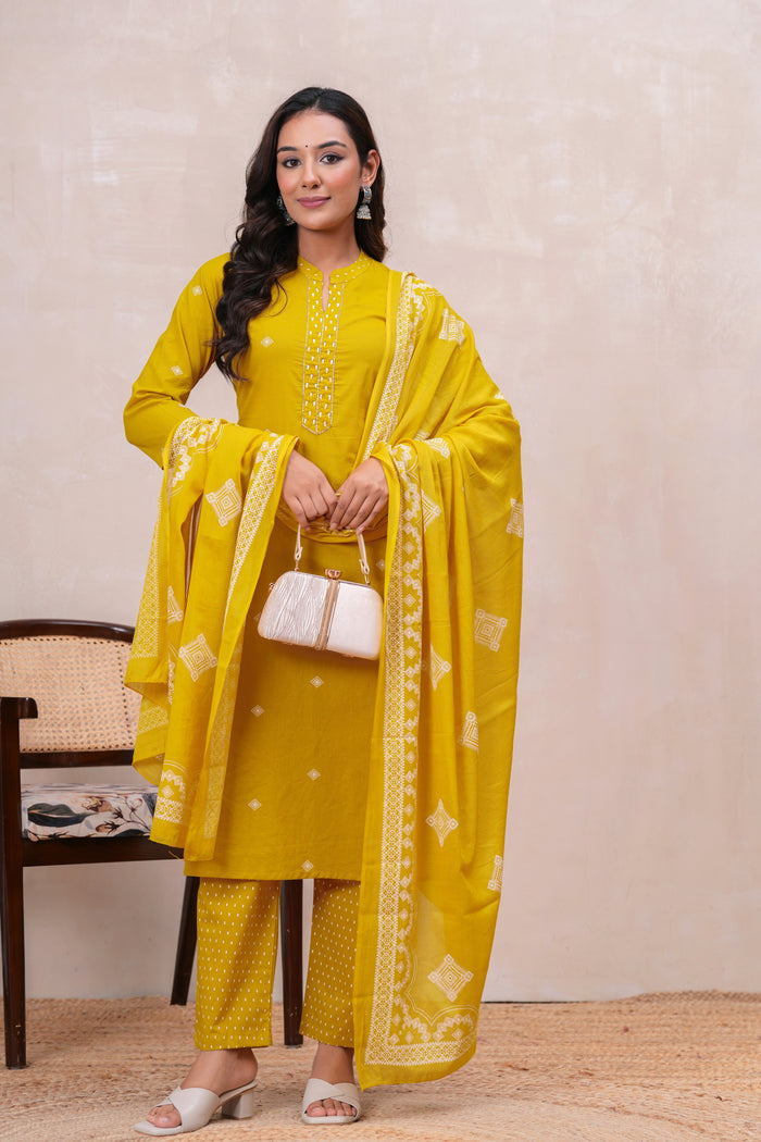 MUSTARD  SOLID STRAIGHT SUIT SET