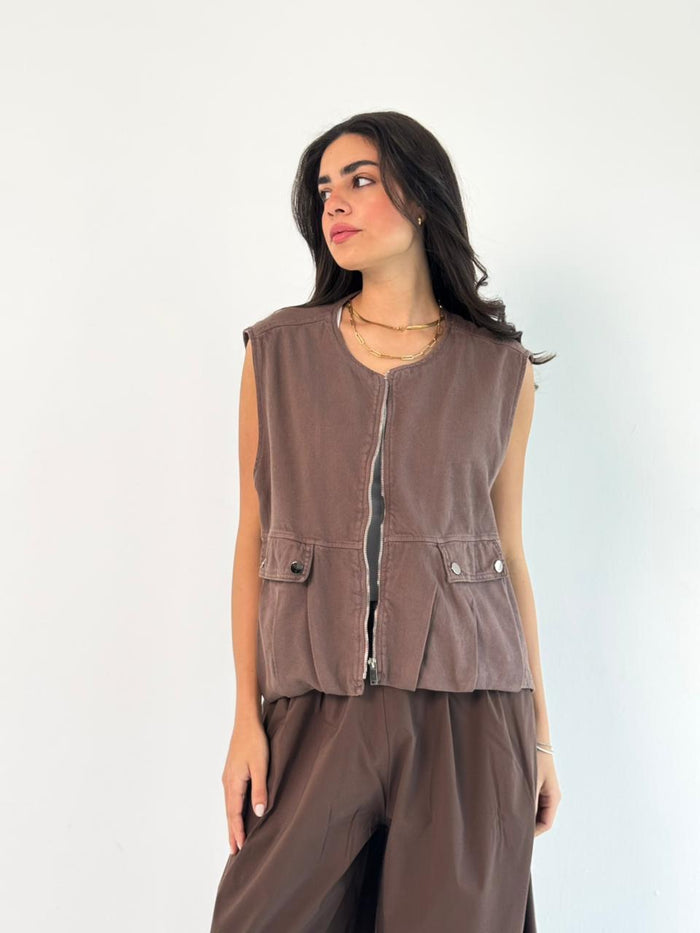 Oversized Cargo Zip Vest – Brown
