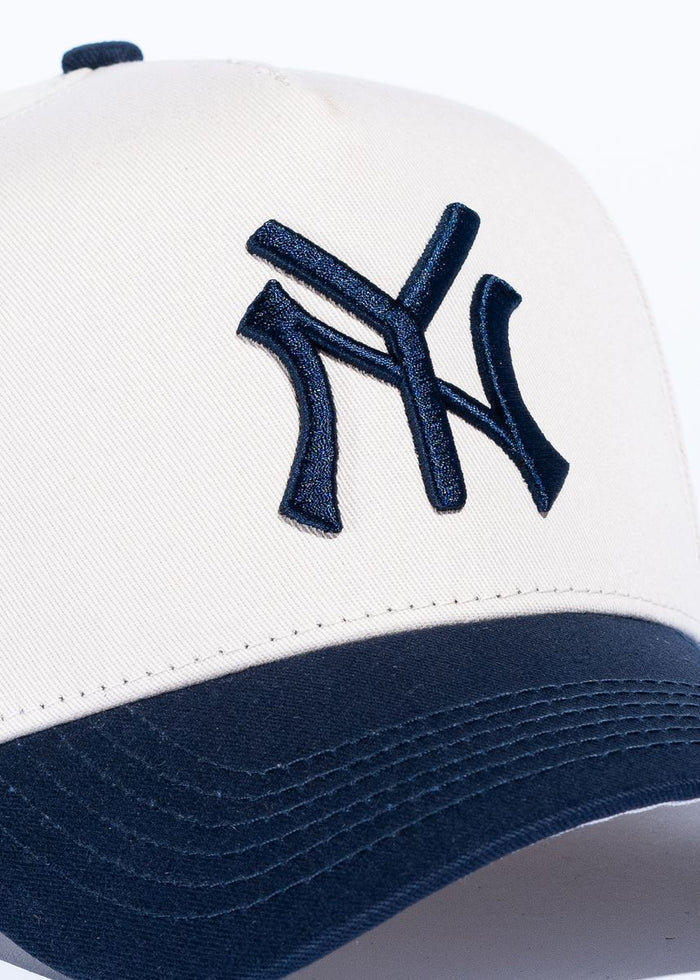 Reference NY - Cream/Navy