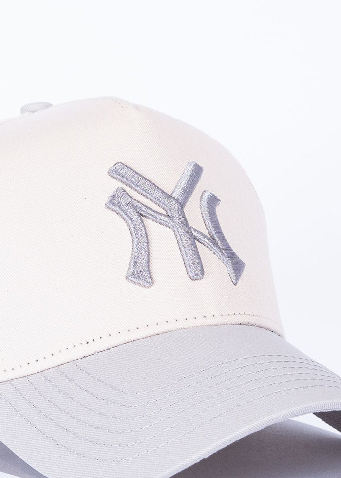 Reference NY - Cream/Silver