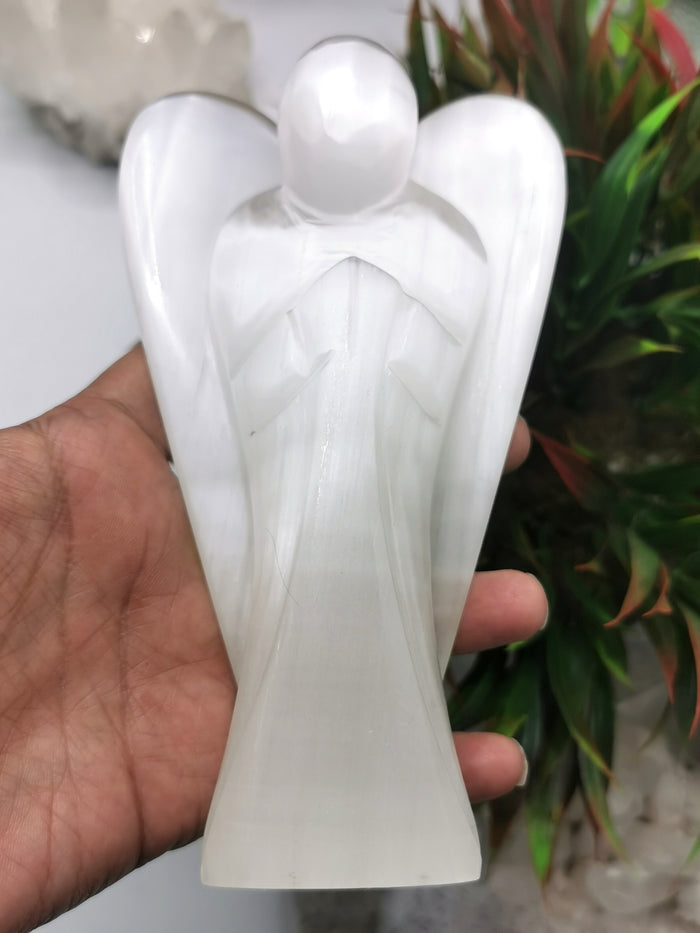 Selenite Angel figurine - Crystal Healing  - 6 in and 580 gms (1.28 lb) | Home Decor | ONE PIECE ONLY - Shwasam