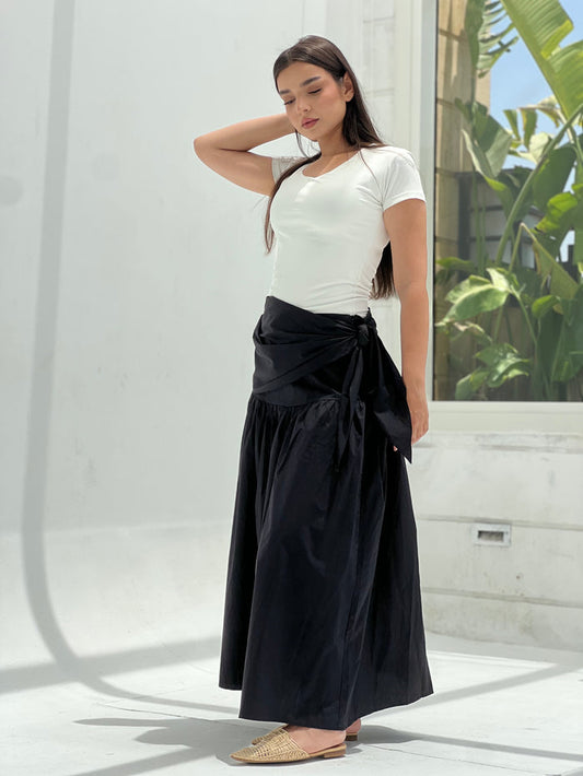 Side Tie Maxi Skirt-Black