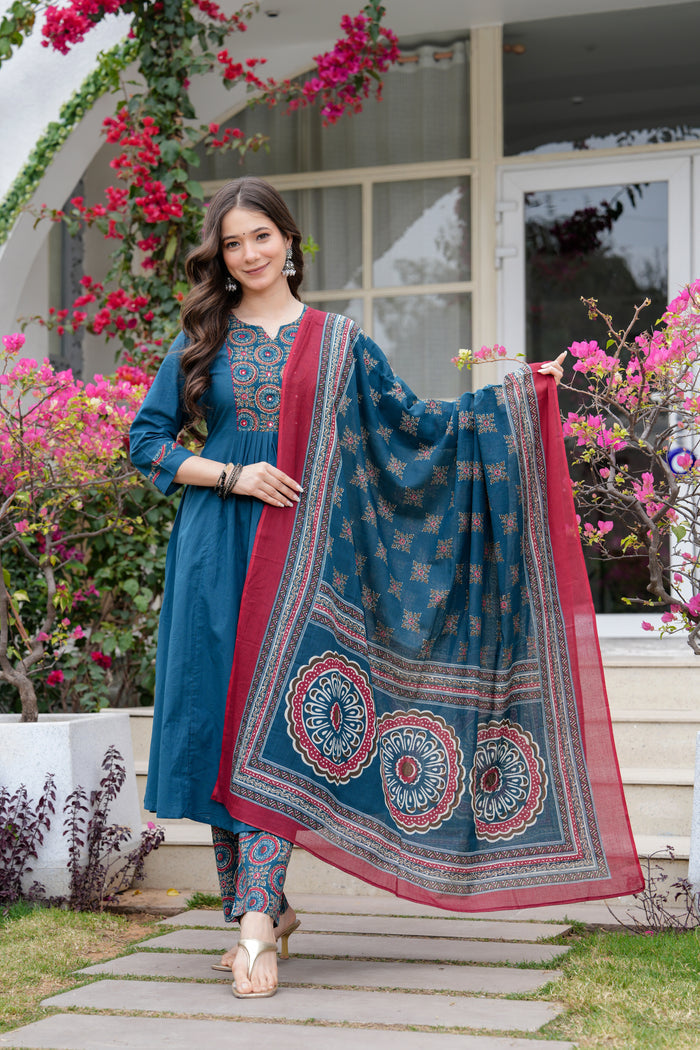 SOLID BLUE PLEATED