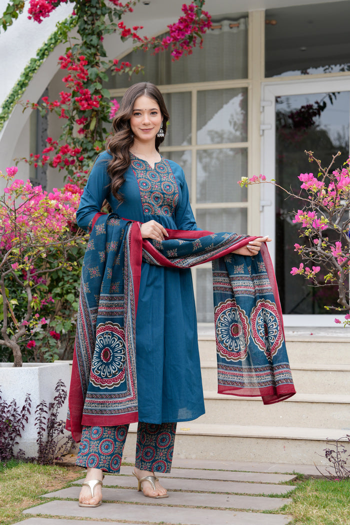 SOLID BLUE PLEATED