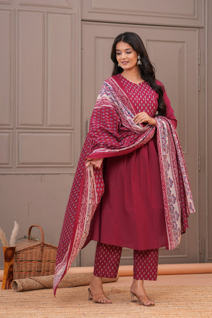 SOLID MAROON INTRICATE PRINT PLEATED SUIT SET