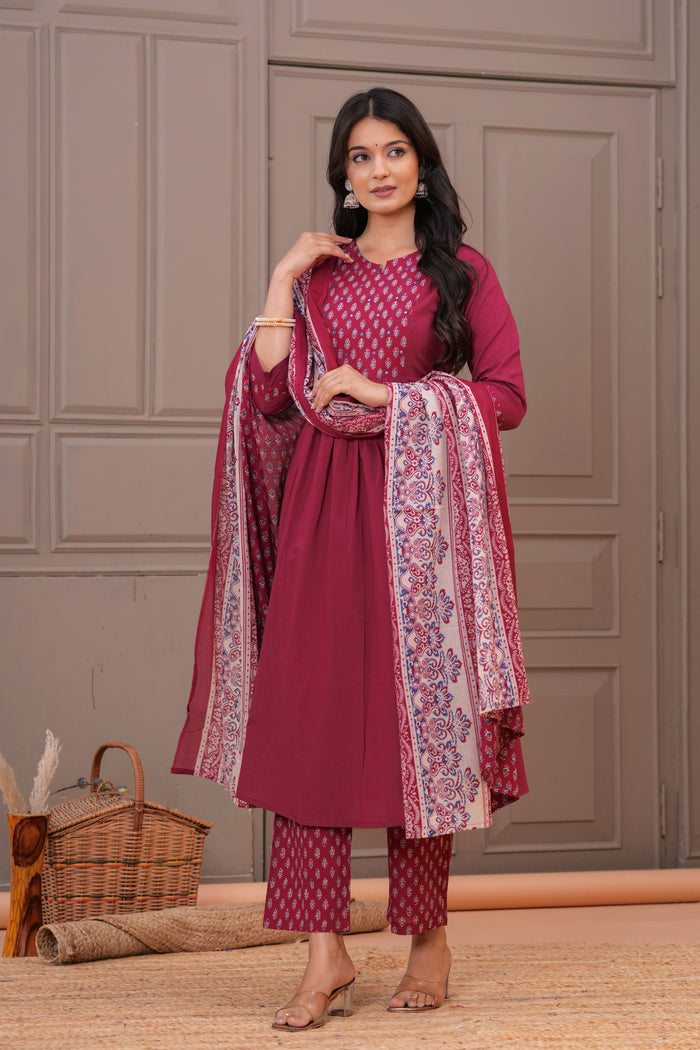 SOLID MAROON INTRICATE PRINT PLEATED SUIT SET