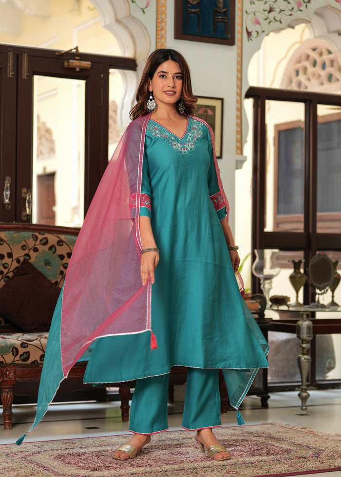 TEAL BLUE PINK EMBROIDERED SOLID SUIT SET