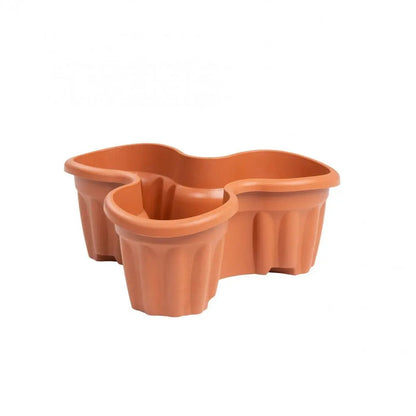 Vista Medium Tri-Planter Wham Storage